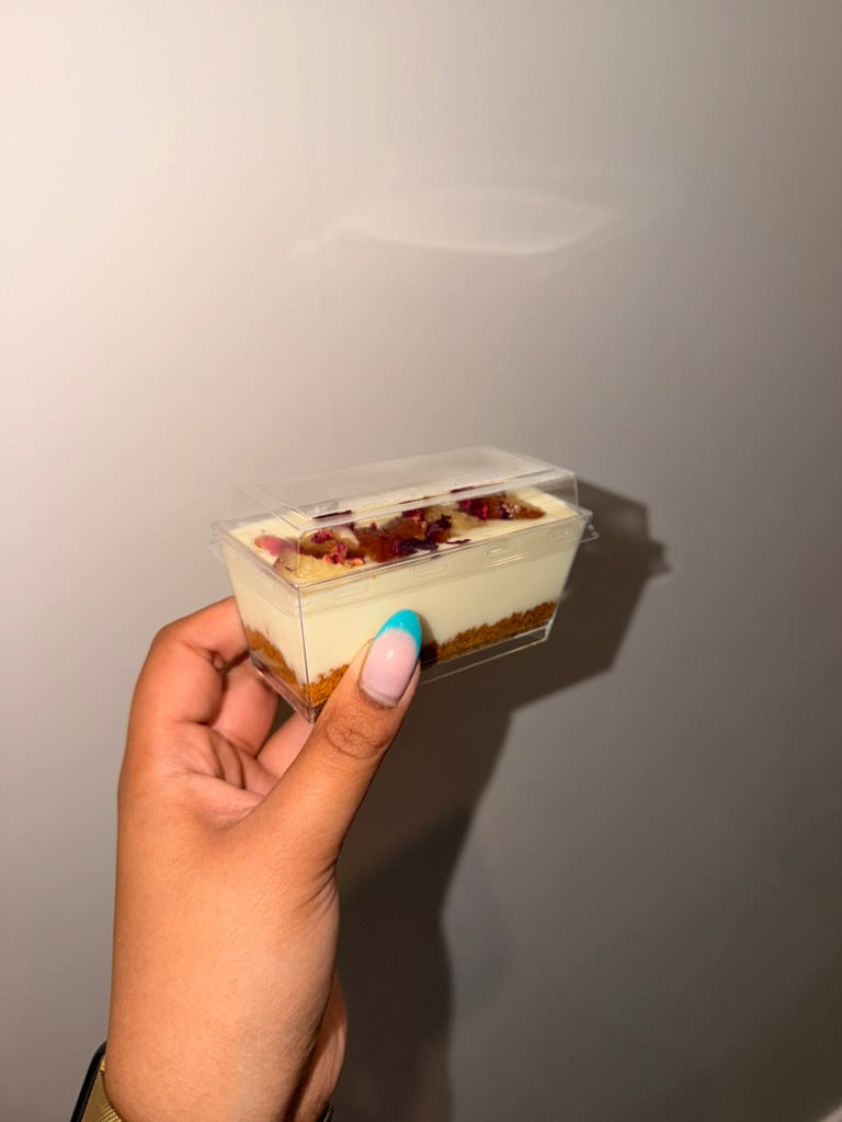 Rakhri Cheesecake Box