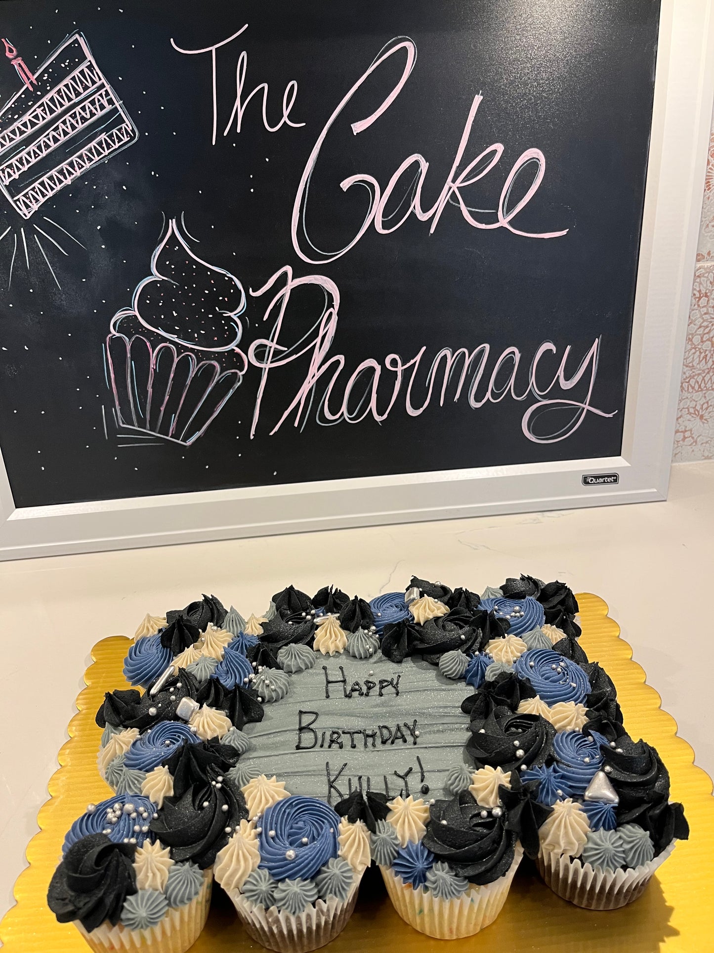 Classic Cupcake Cake